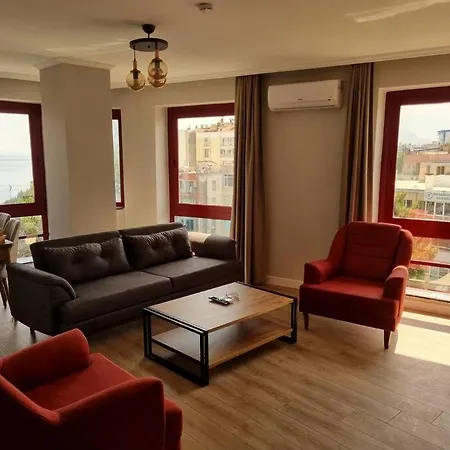 Royal Homes 403